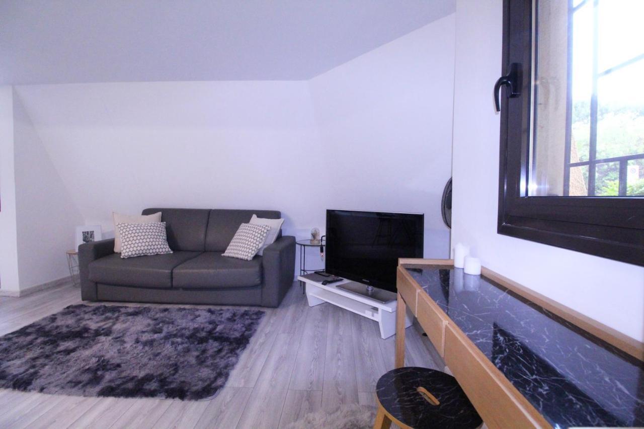 Large Studio Close To Monaco, Bnb Ric' Keys Beausoleil Bagian luar foto