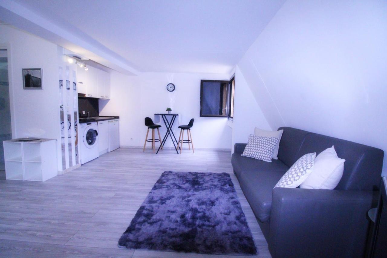 Large Studio Close To Monaco, Bnb Ric' Keys Beausoleil Bagian luar foto