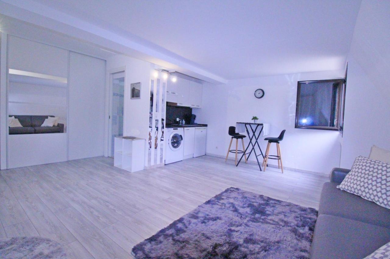 Large Studio Close To Monaco, Bnb Ric' Keys Beausoleil Bagian luar foto